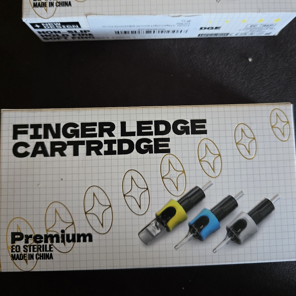 2 Finger ledge tattoo cartridge